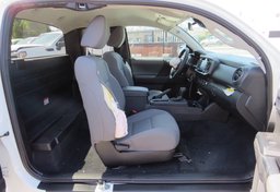 2021 Toyota Tacoma - Thumbnail 14