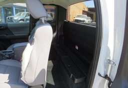 2021 Toyota Tacoma - Thumbnail 21