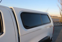 2018 Chevrolet Colorado - Thumbnail 16