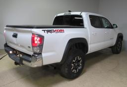 2022 Toyota Tacoma - Thumbnail 6