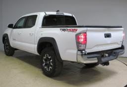 2022 Toyota Tacoma - Thumbnail 8
