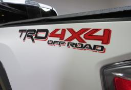 2022 Toyota Tacoma - Thumbnail 14