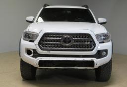 2017 Toyota Tacoma - Thumbnail 9