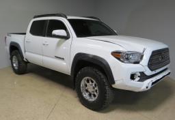 2017 Toyota Tacoma - Thumbnail 2