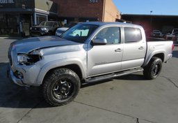 2020 Toyota Tacoma - Thumbnail 6