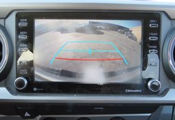 2020 Toyota Tacoma - Thumbnail 12