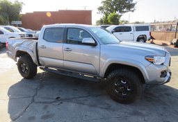 2020 Toyota Tacoma - Thumbnail 2