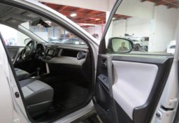 2015 Toyota RAV4 - Thumbnail 26