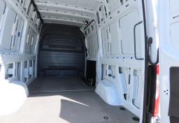 2023 Mercedes-Benz Sprinter - Thumbnail 28