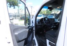 2023 Mercedes-Benz Sprinter - Thumbnail 19