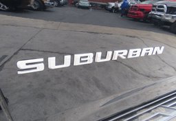 2021 Chevrolet Suburban - Thumbnail 18