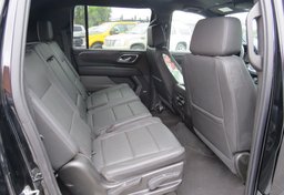 2021 Chevrolet Suburban - Thumbnail 30