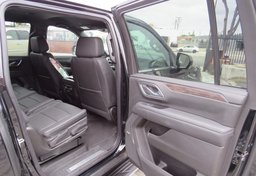 2021 Chevrolet Suburban - Thumbnail 22