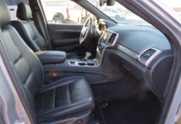 2017 Jeep Grand Cherokee - Thumbnail 29