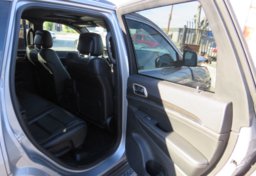 2017 Jeep Grand Cherokee - Thumbnail 25