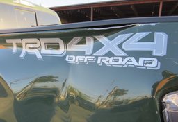 2021 Toyota Tacoma 4WD - Thumbnail 17