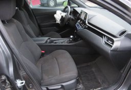 2018 Toyota C-HR - Thumbnail 27