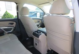 2018 Nissan Titan XD - Thumbnail 27
