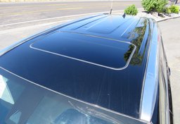 2017 Toyota Highlander - Thumbnail 16