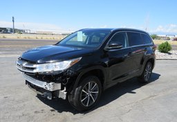 2017 Toyota Highlander - Thumbnail 4