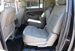 2015 Chevrolet Suburban - Thumbnail 17