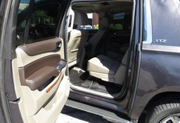 2015 Chevrolet Suburban - Thumbnail 23