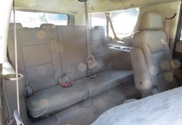 2015 Chevrolet Suburban - Thumbnail 26