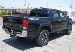 2019 Toyota Tacoma 4WD - Thumbnail 10