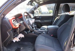 2019 Toyota Tacoma 4WD - Thumbnail 28