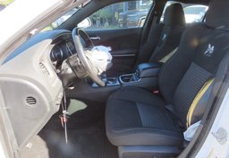 2020 Dodge Charger - Thumbnail 27