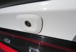 2020 Dodge Charger - Thumbnail 18