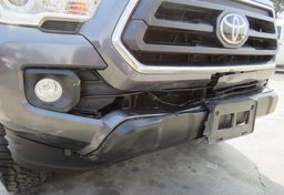 2020 Toyota Tacoma - Thumbnail 18