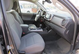 2020 Toyota Tacoma - Thumbnail 24