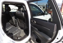 2015 Jeep Grand Cherokee - Thumbnail 26