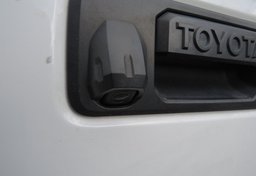 2020 Toyota Tacoma - Thumbnail 16