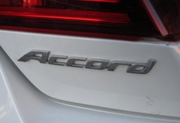 2017 Honda Accord Sedan - Thumbnail 17
