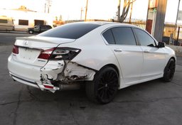 2017 Honda Accord Sedan - Thumbnail 10