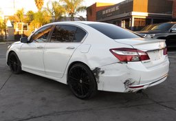 2017 Honda Accord Sedan - Thumbnail 9