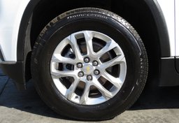 2021 Chevrolet Traverse - Thumbnail 21