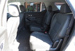 2021 Chevrolet Traverse - Thumbnail 32