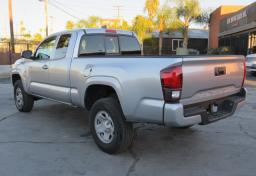 2022 Toyota Tacoma - Thumbnail 9