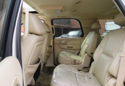 2007 Cadillac Escalade - Thumbnail 31