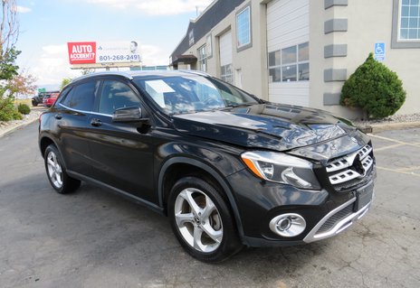 Picture of 2020 Mercedes-Benz GLA