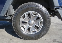 2013 Jeep Wrangler Unlimited - Thumbnail 18