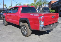 2021 Toyota Tacoma 4WD - Thumbnail 10