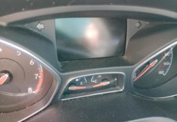 2017 Ford Focus - Thumbnail 10