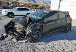 2017 Ford Focus - Thumbnail 1