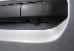 2015 Toyota Tacoma - Thumbnail 16