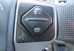 2015 Toyota Tacoma - Thumbnail 34