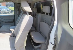 2013 Nissan Frontier - Thumbnail 29